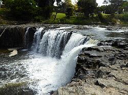 Haruru Falls